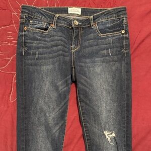 Aeropostale Women's Distressed Dark Blue Skinny Jeans.